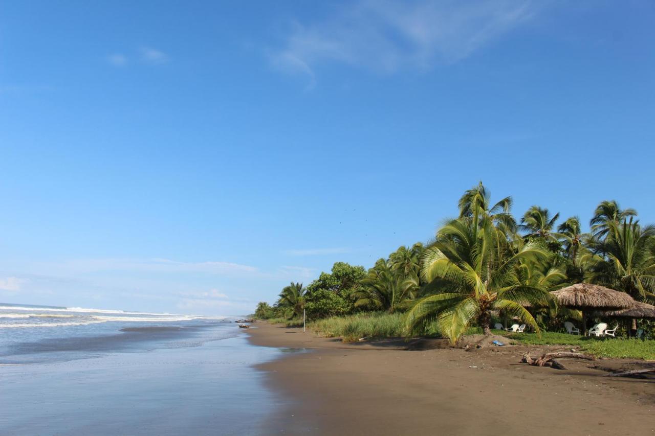 Las Lajas Beach Resort Extérieur photo