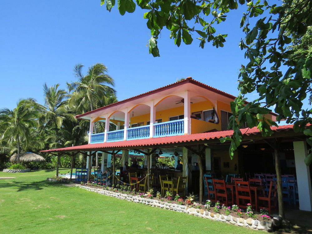 Las Lajas Beach Resort Extérieur photo