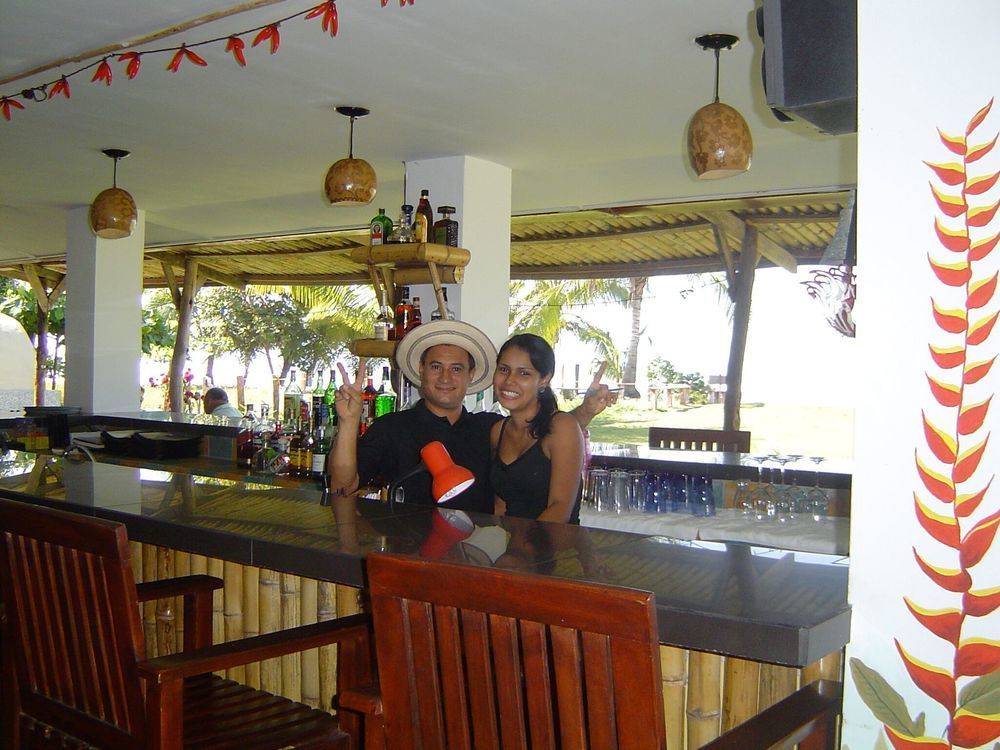 Las Lajas Beach Resort Extérieur photo